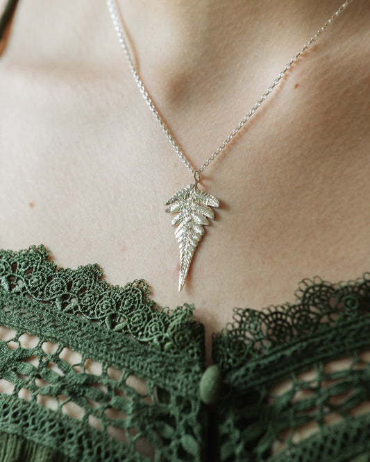 the fern leaf pendant in silver