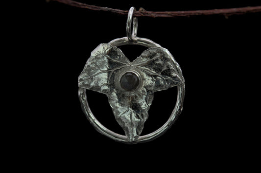 Molten Ivy Pendant - Labradorite