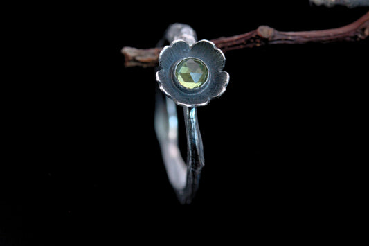 Twig Blossom Ring With Peridot - Size Q½