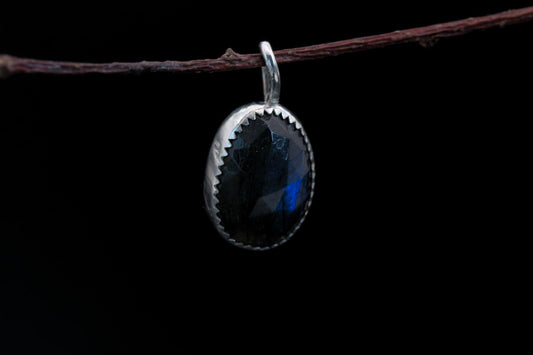 Labradorite Flower Pendant