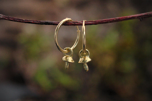 18ct Gold Tiny Fungi Earrings #1