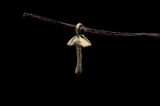 18ct Gold Fungi Pendant #1