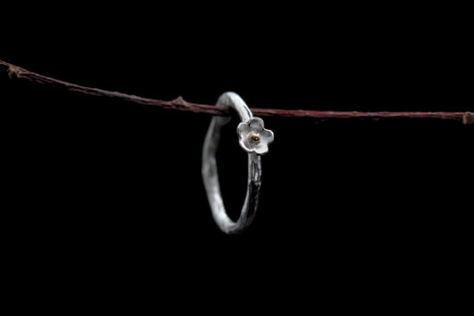 Molten Ring with Flower - Size L